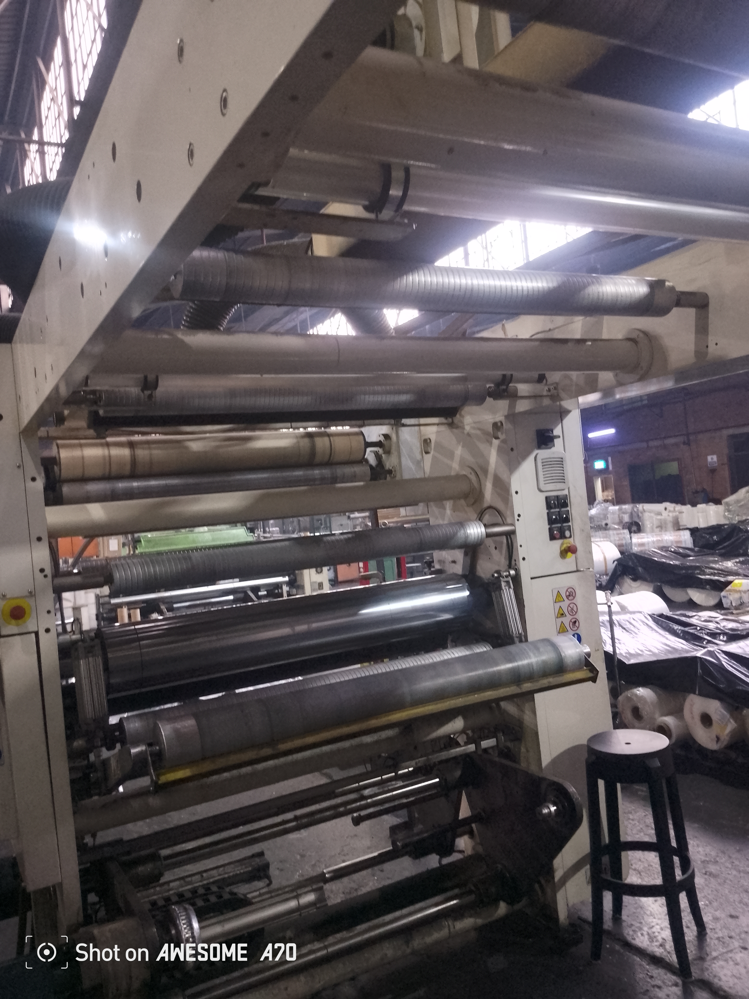 Laminator machine